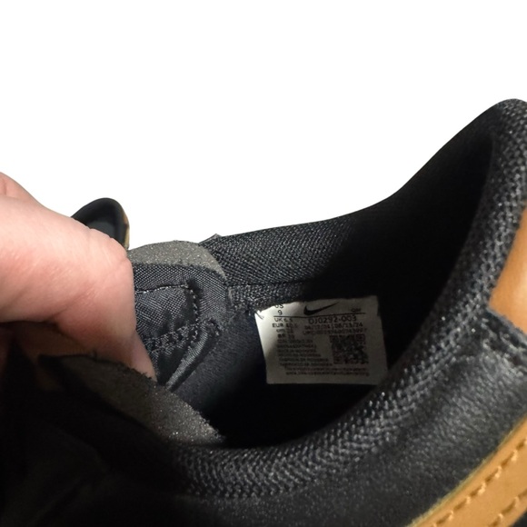 Nike Women's Blazer Low Platform Sneaker Leather Suede Black British Tan Size 9 - Picture 3 of 8